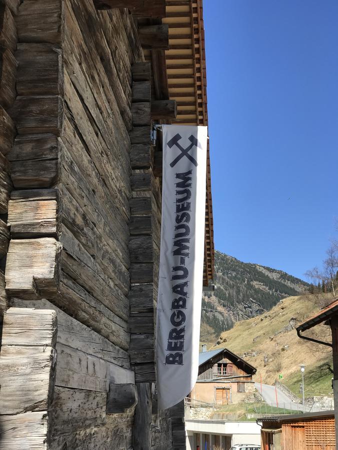 Gasthaus Alpenrose Innerferrera Экстерьер фото